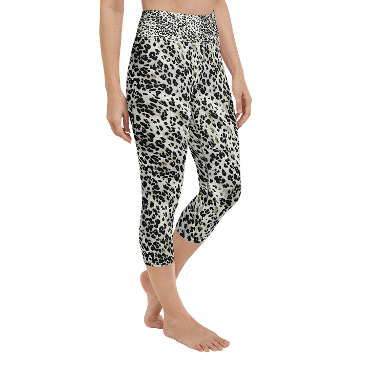 Green Leopard Capri Leggings product image (2)