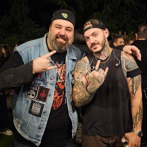So glad I've finally met you, brother! 🔥🔥🔥 @andysuperbia 
And finally, I got the chance to see you play live with @sharksinyo...