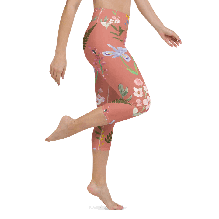 Floral Bliss Capri Leggings product image (1)
