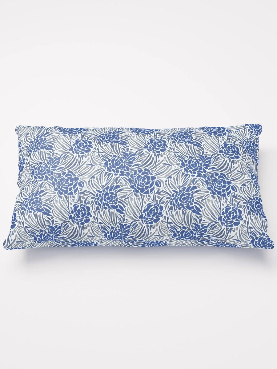 Blue Roses Basic Pillow product image (2)