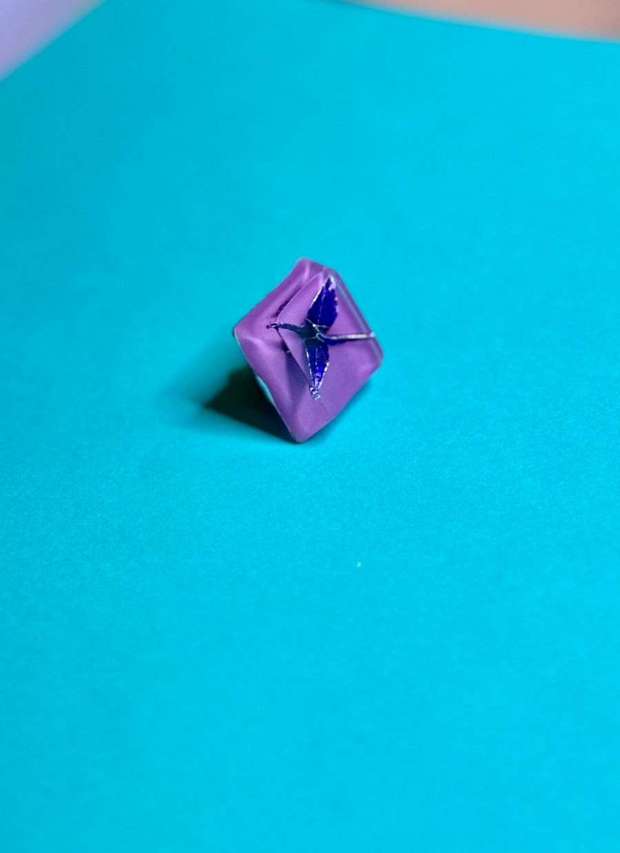 [Pre-Order] Crane Keycap Pin product image (3)