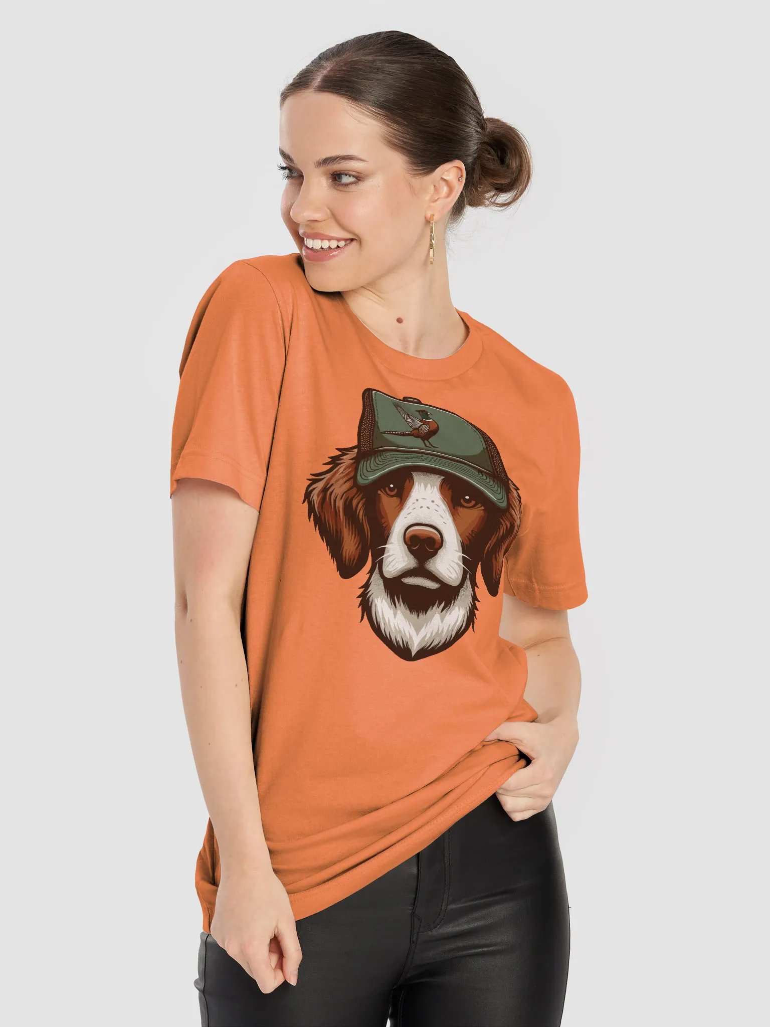 Brittany in Trucker Cap with Pheasant Design - T-Shirt product image (4)