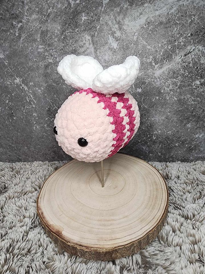 Bee product image (2)