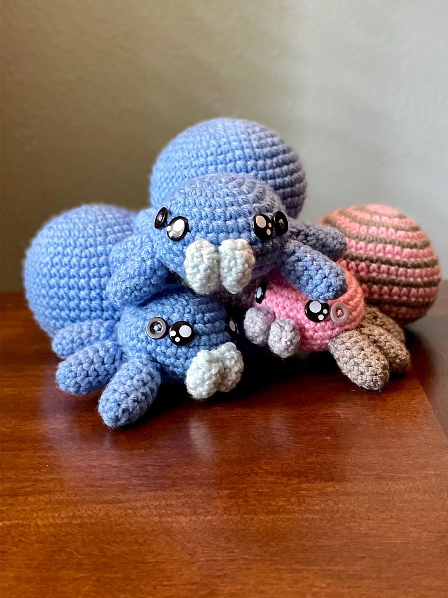 Arachknit Plush PREORDER product image (4)
