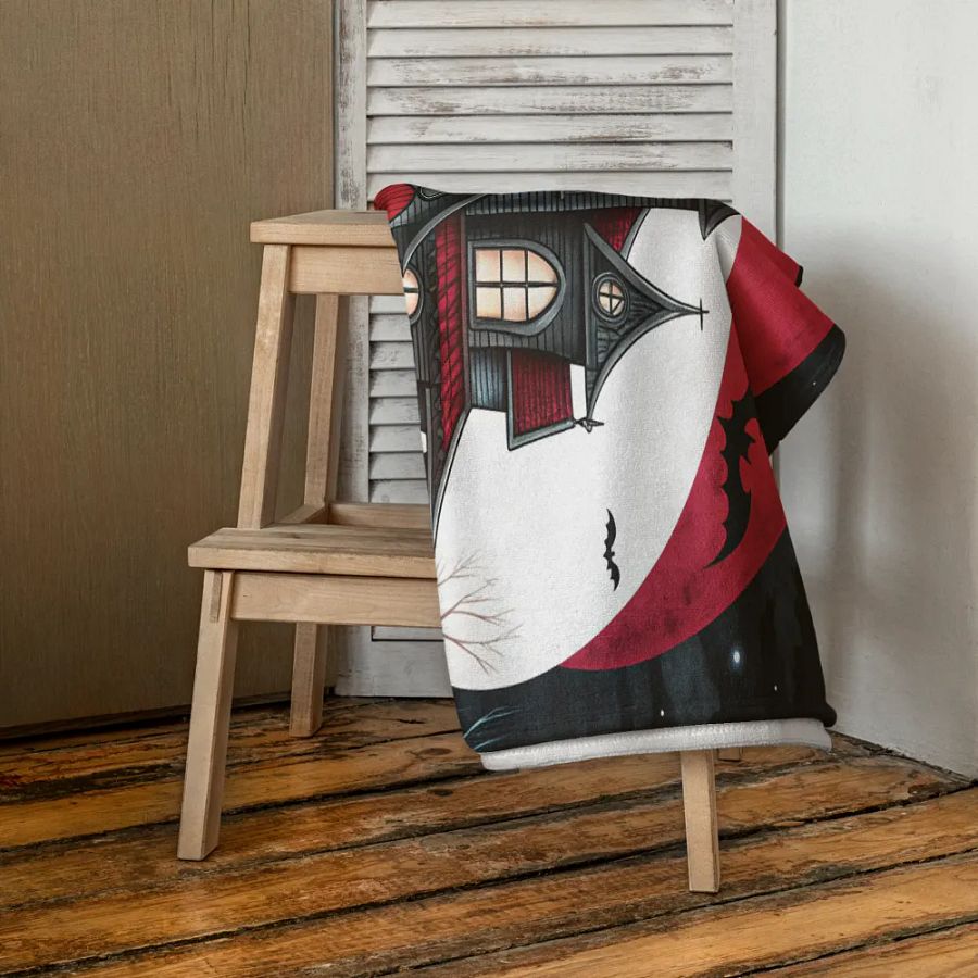 Haunted House Towel product image (4)