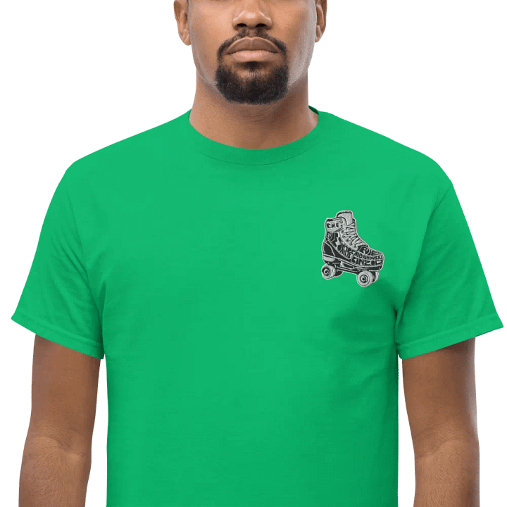 Branded T-shirt with embroided logo at the front. product image (2)