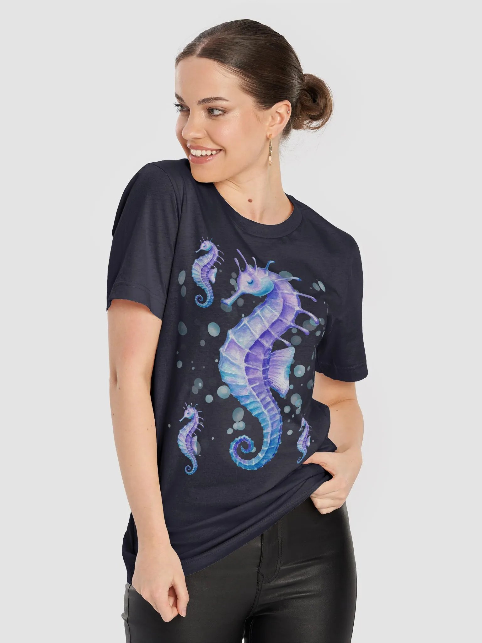 Seahorse T-shirt product image (5)