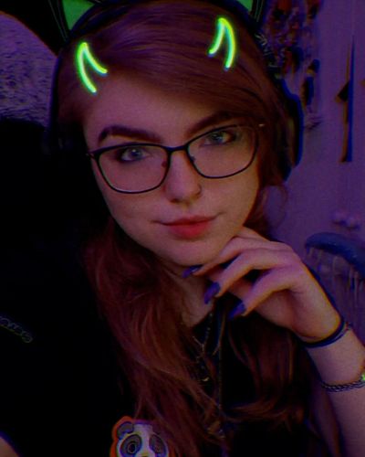 October 24' Week 2 ☆ Promo Selfies
•
•
•
Check out my Socials 
• Twitch • Discord • Twitter • IG • Snapchat • TikTok •
Link i...