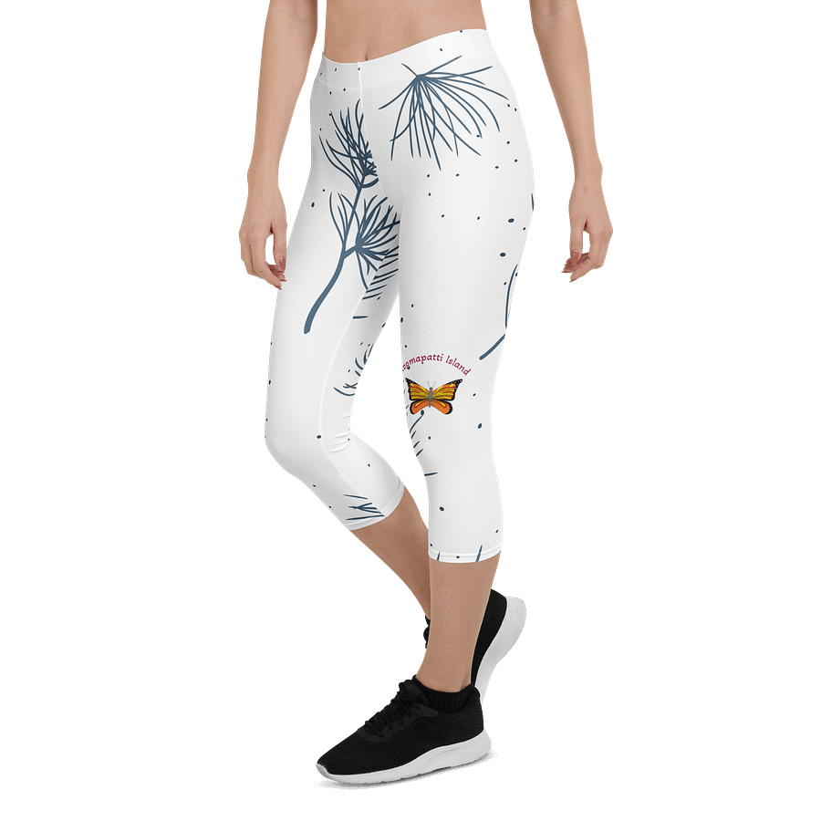Koomapatti Island Butterfly Capri Leggings product image (5)
