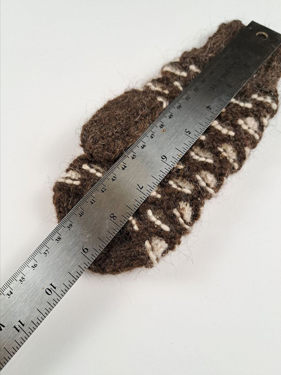 Hand Made Wool Newfie Mittens - Small - Honeycomb Pattern product image (4)