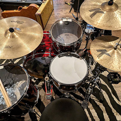 I'm so in love with my set up at the moment! The only thing missing are my new cymbals! Cymbal endorsement video coming soon!...