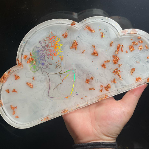 What a beauty 🥰✨ this 9 inch tray will be one of a couple available in this weekend’s drop 07/01 at 2PM PT!
#pride #resin #re...