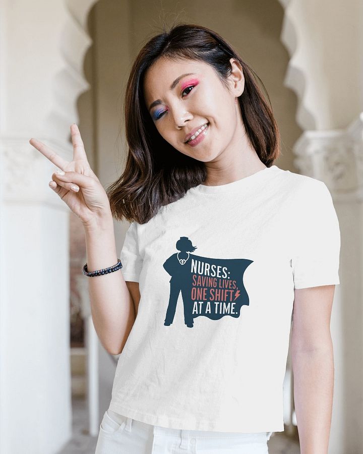 Heart of Gold: Proud Nurse T-Shirt product image (29)