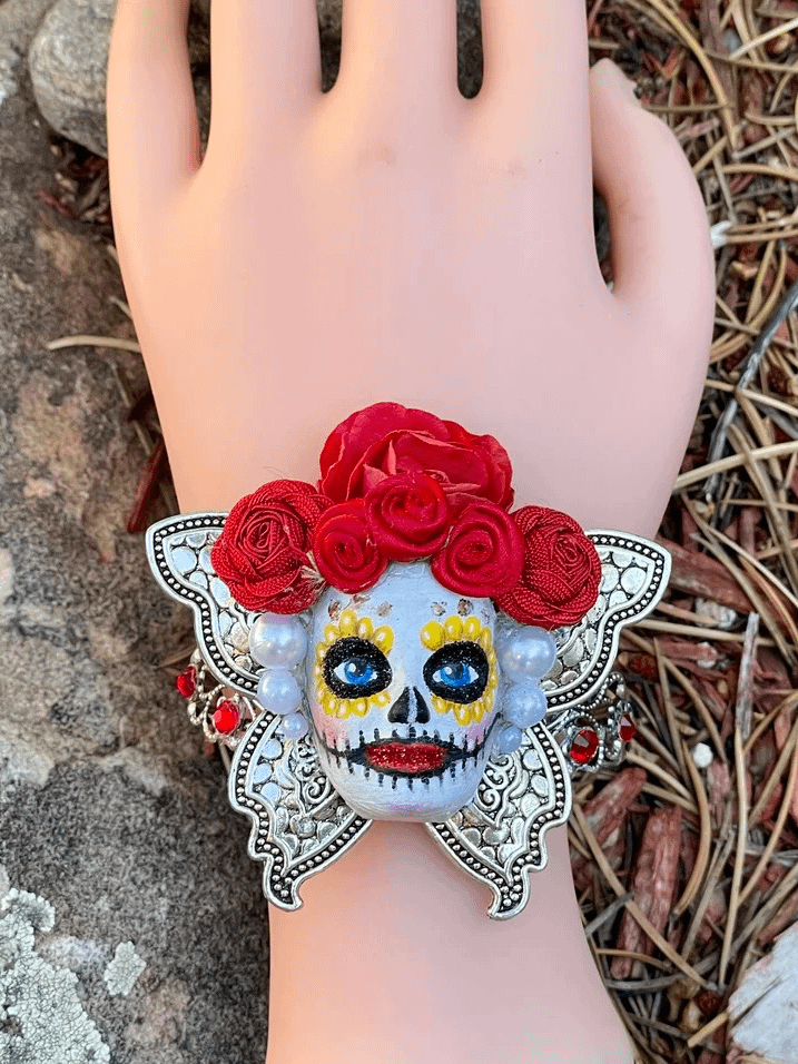 Red Roses Dia de los Muertos Cuff product image (4)