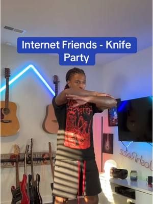 Hey @J O S H R E Z Z wanna be Internet Friends? 🔪😈