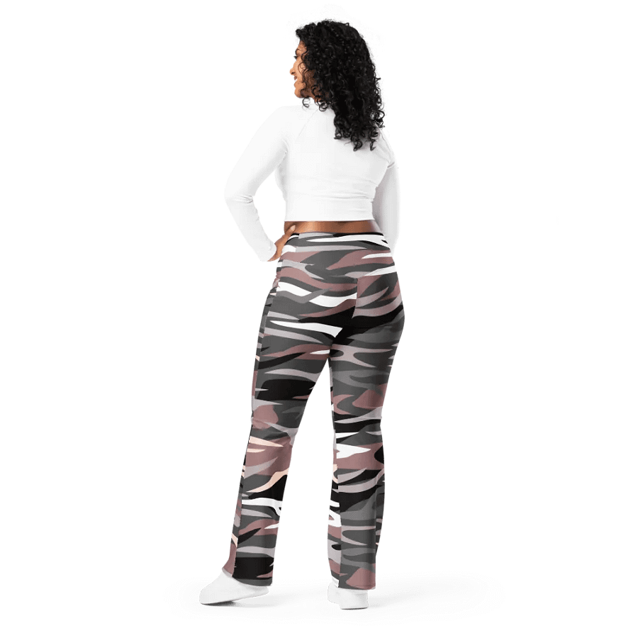 Camouflage Chic Flare Leggings product image (3)