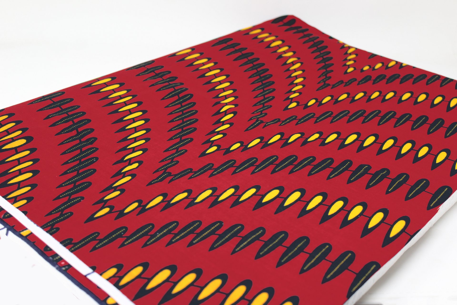 Scampolo Tessuto Wax Print - Design Astratto - 44 cm x 114 cm - cod.579/C product image (2)