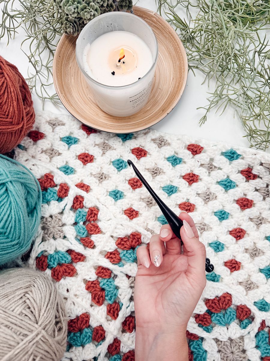 Windowpane Granny Stitch Crochet Blanket Pattern in 7 Sizes product image (6)