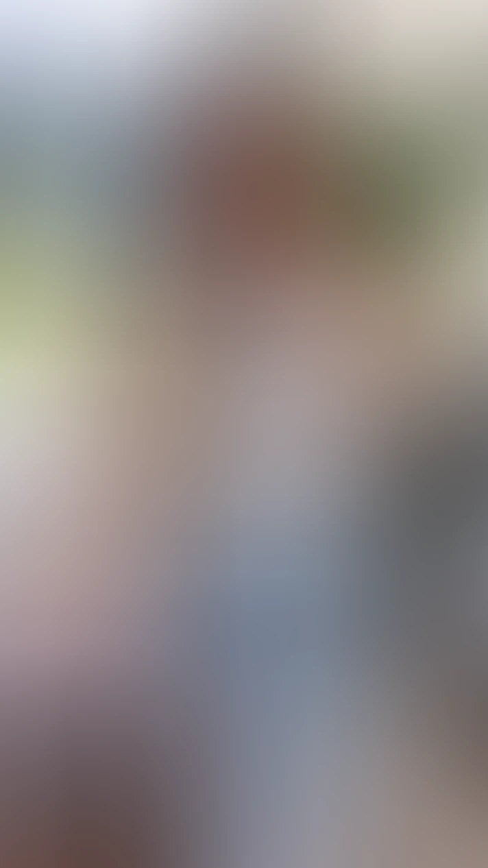 Video thumbnail background