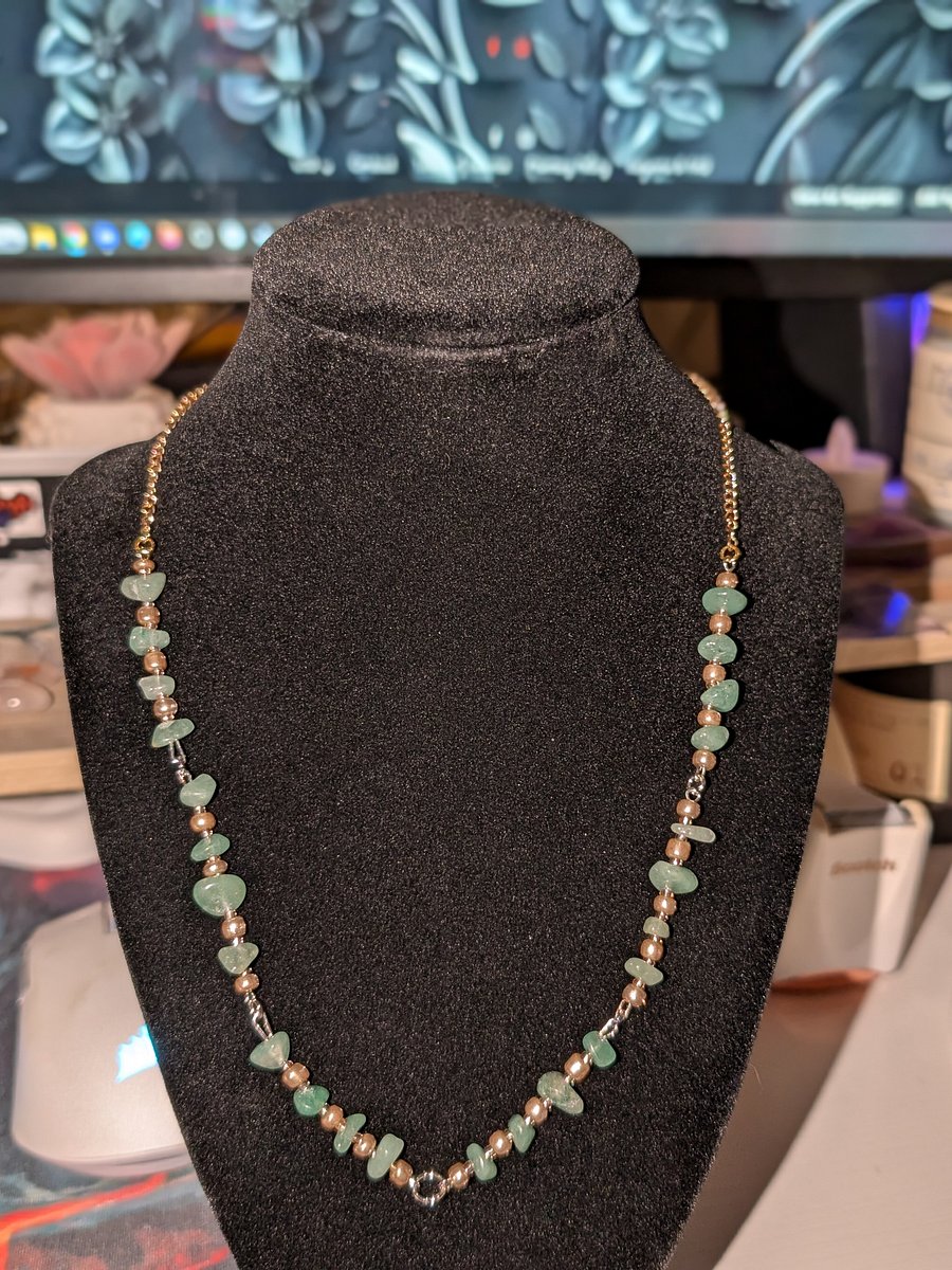 Green Aventurine Crystal Choker with Gold! product image (2)