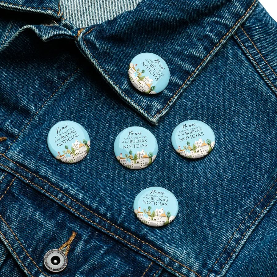 'No Nos Avergonzamos de las Buenas Noticias' Pin Set product image (7)