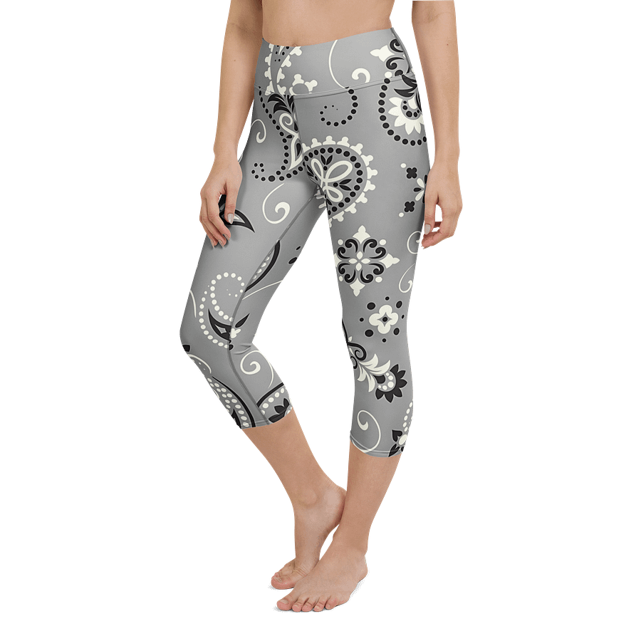 DTAC 90s Iconic Yoga Capri Leggings product image (6)