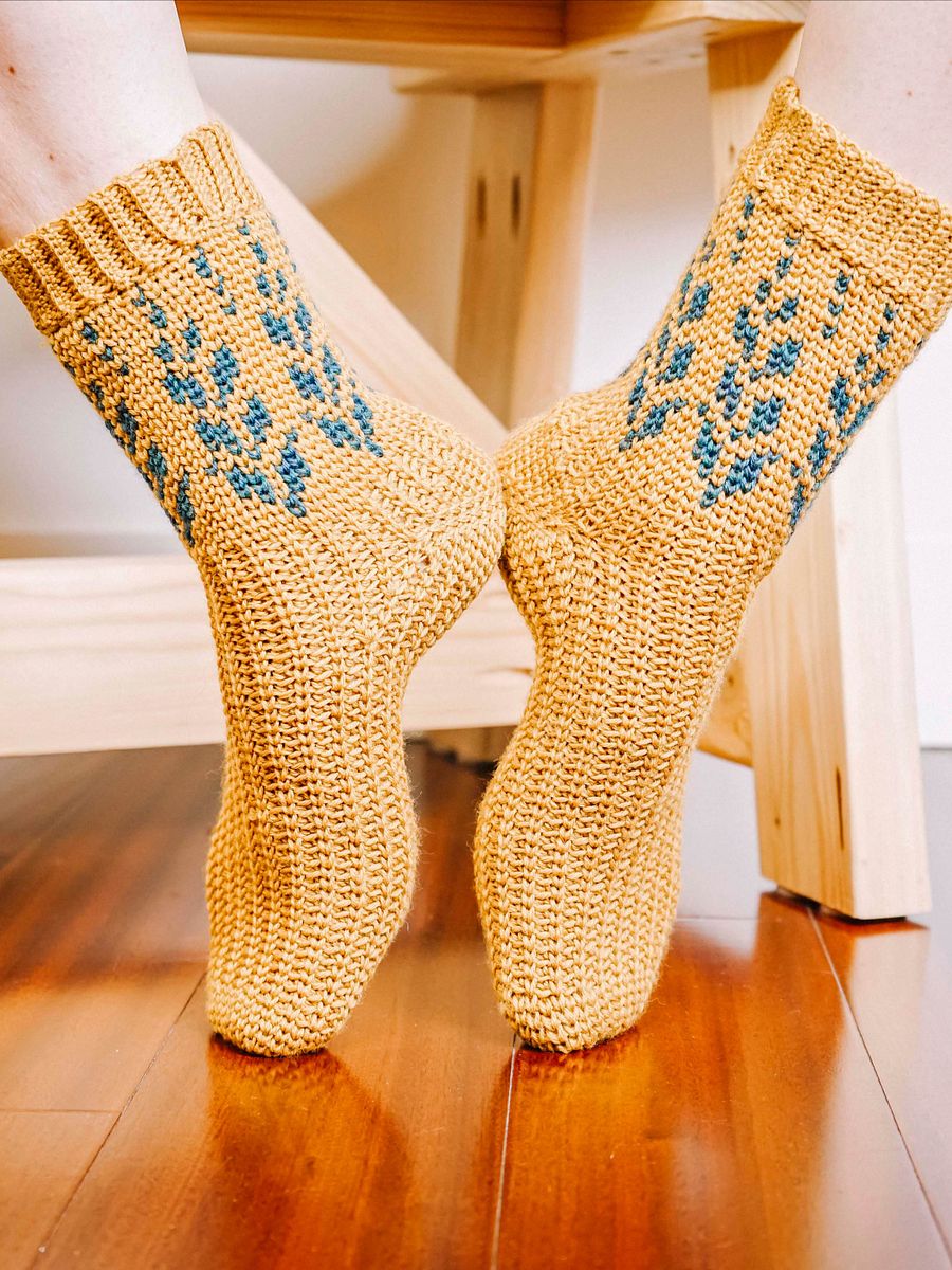 Vine Colorwork Crochet Sock Pattern Tutorial product image (2)