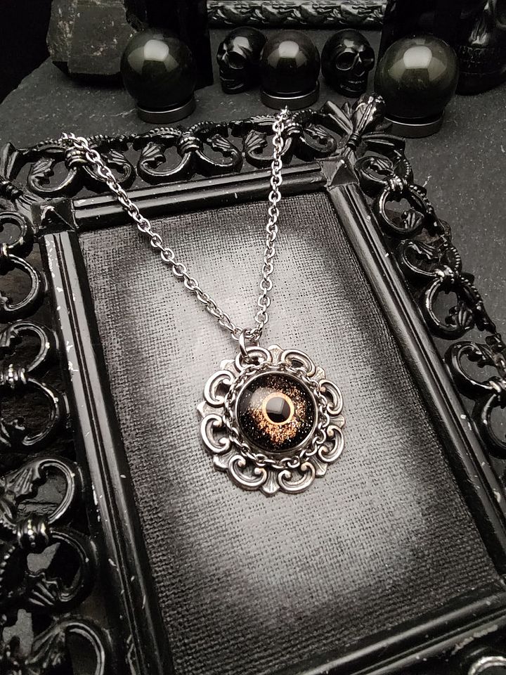 Eye Painted Amulet - Night Wheel product image (2)