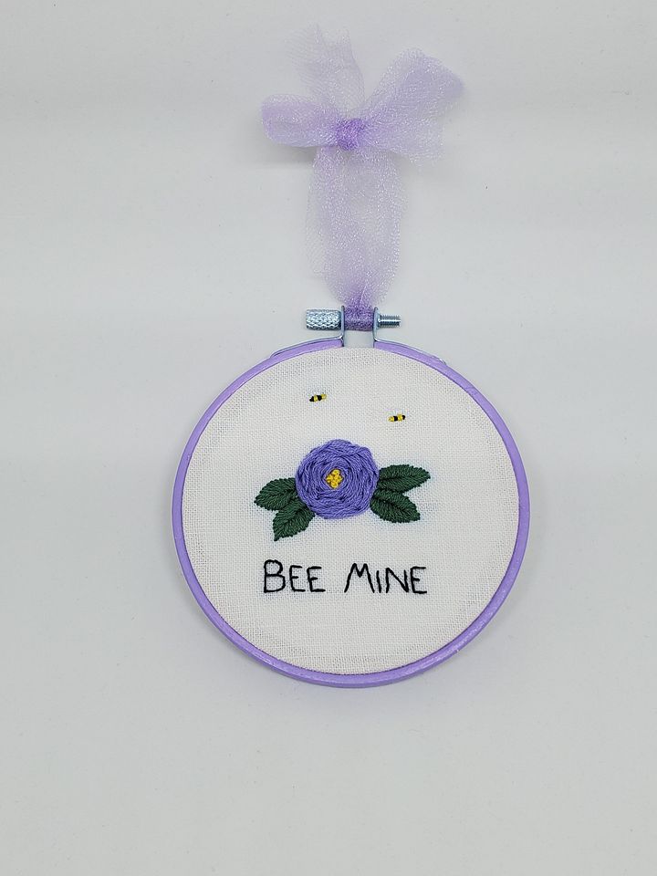 Bee Mine: 4" Hoop product image (1)