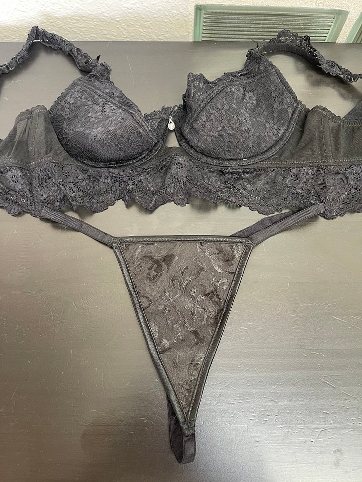 Black Jeweled Lace Bra + Panty Set product image (1)