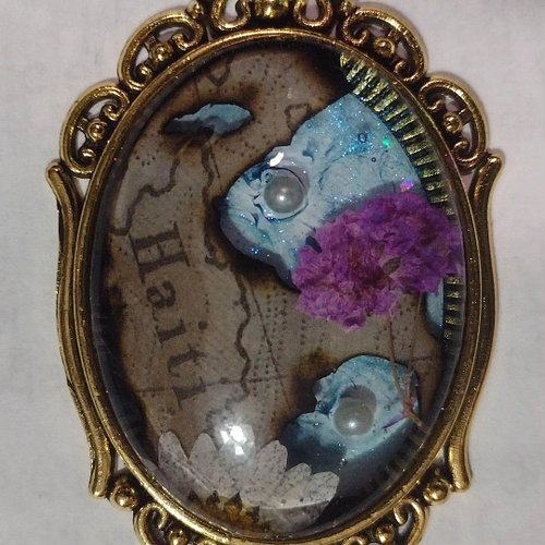 🌹 I've been working on stock for my Etsy store but like a child I can't wait to show off what I have so far. So look at my ma...
