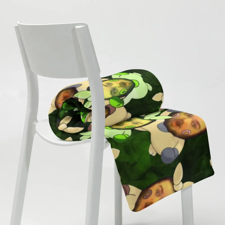 Jakeuhita Fam Blanket product image (20)