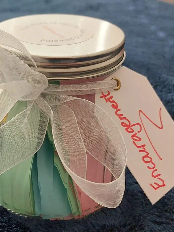 Encouragement Scriptures in a jar product image (1)