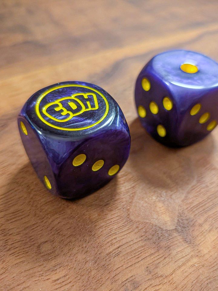 Oversized Pearlescent Purple Dice Set with Yellow Pips - 30mm product image (1)