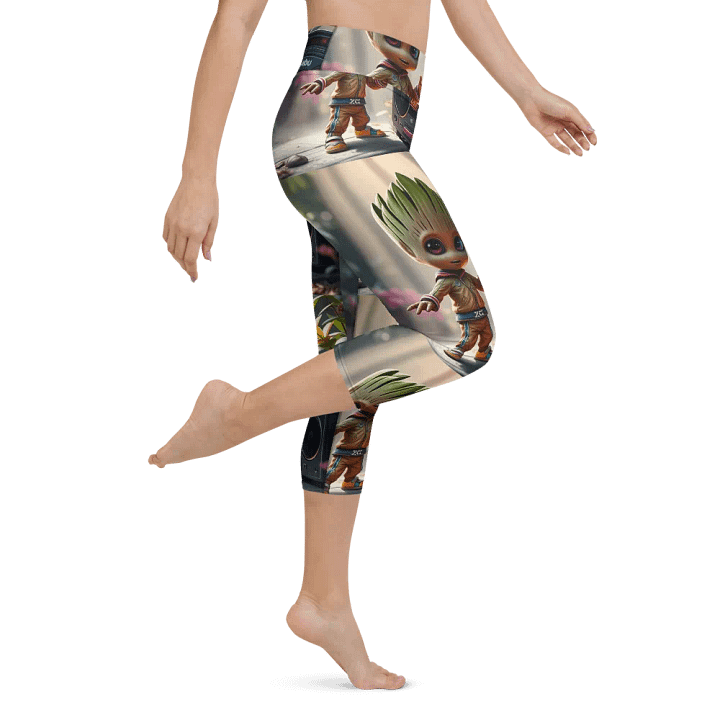 Retro Tree Spirit Yoga Capri Leggings product image (1)