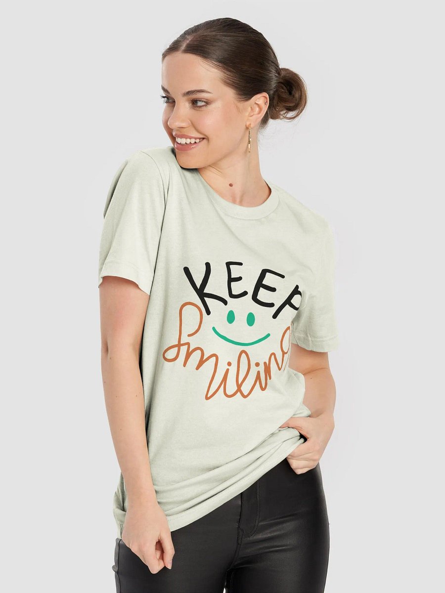 Keep Smiling T-Shirt product image (8)