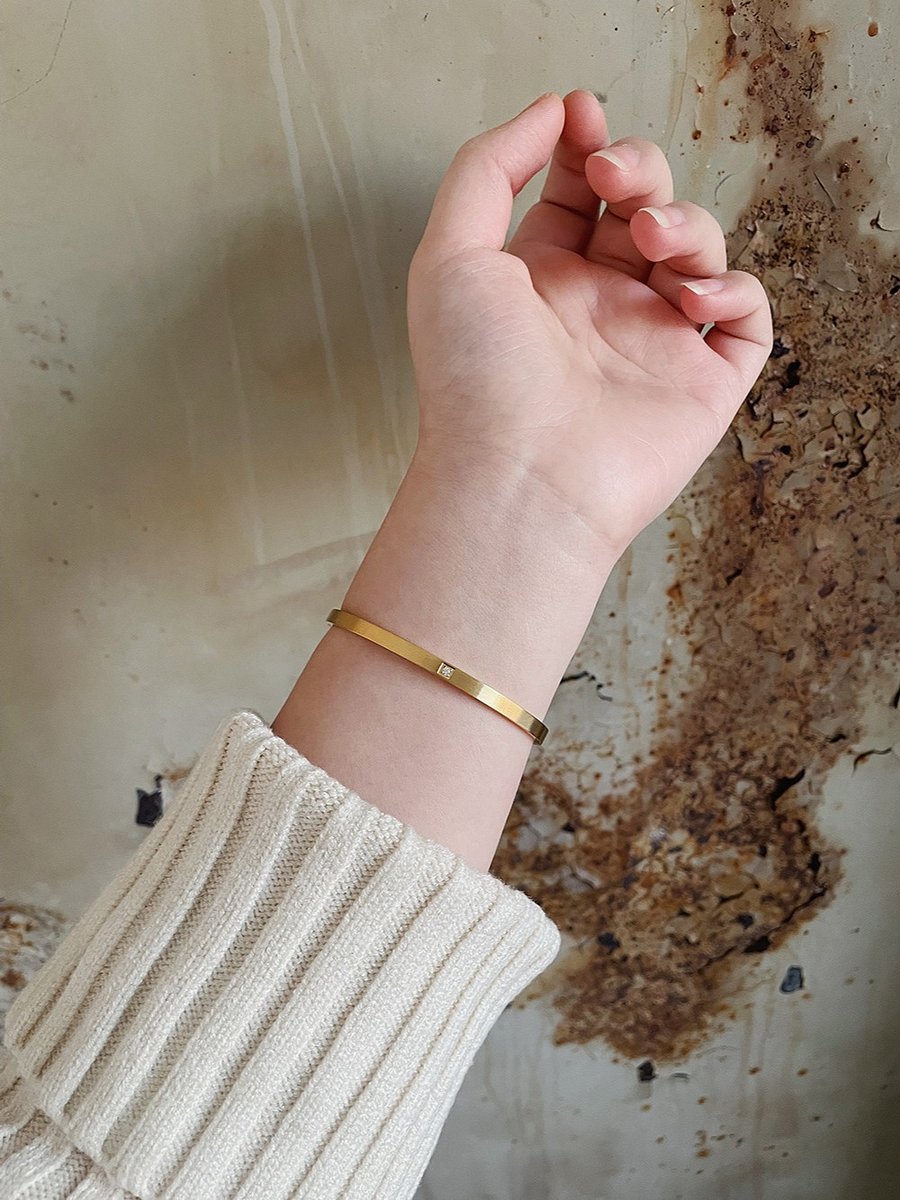 Brushed Matte Single Drill Bracelet | 18K Gold Plated product image (7)