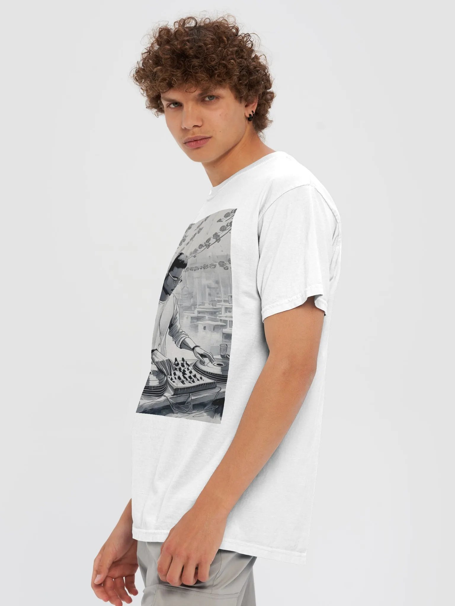 Red Sun DJ Tee product image (14)