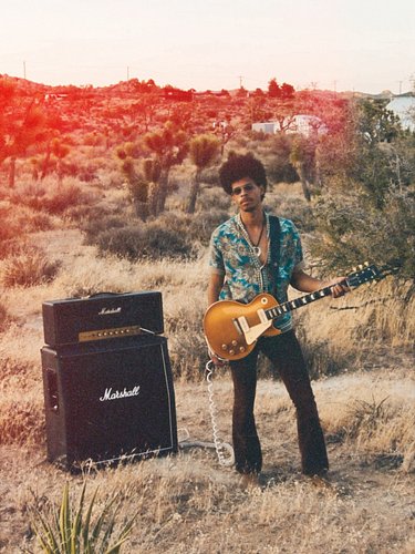 FREE SHOW. TONIGHT. PIONEERTOWN, CA. 7-11PM. @ilegalmezcal x @pappyandharriets 📢⚡️⚡️ | 📷: @jakewybledrums