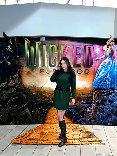 I’ve heard it said that people come into our lives for a reason 💚🩷

Wicked: For Good ripped my heart out in front of me and I...