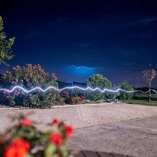 Night photography 📷 #photography #nightphotography #italy #nightsky #skyphotography #lightphotography #lightpainting