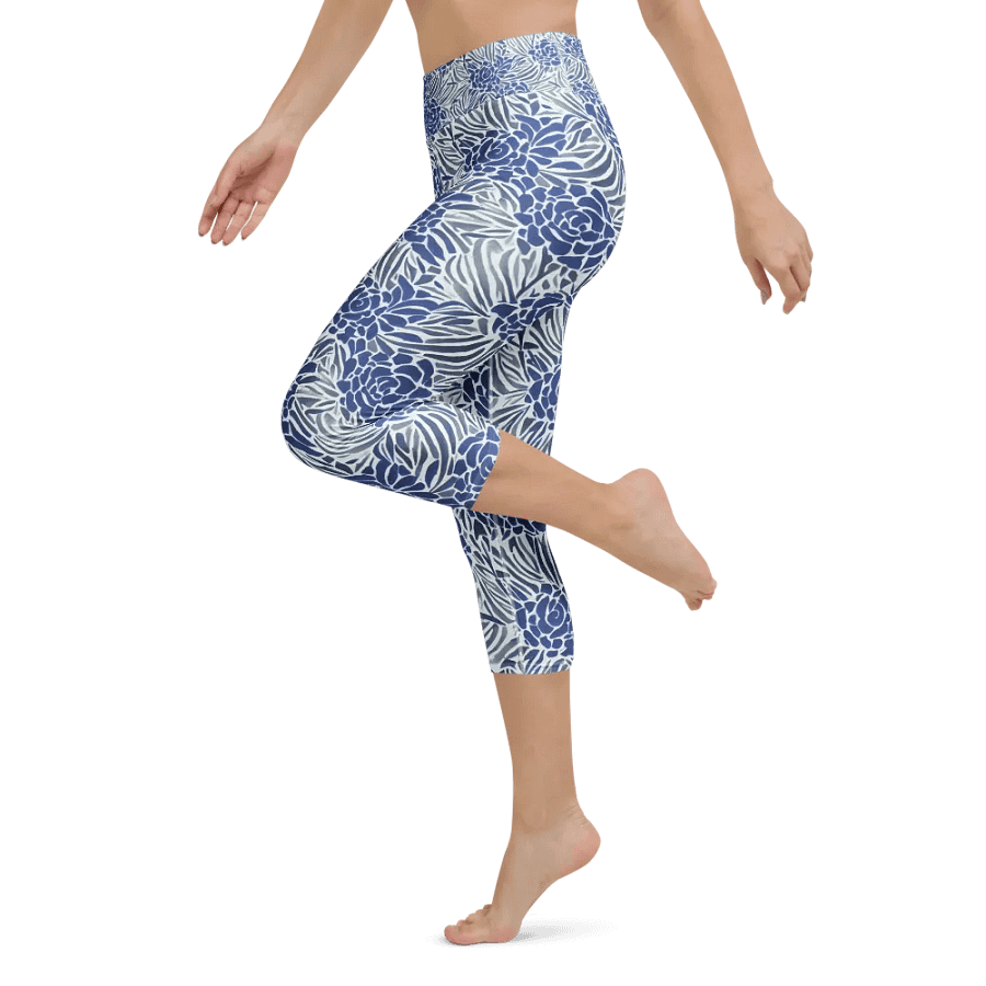 Blue Roses Capri Leggings product image (5)