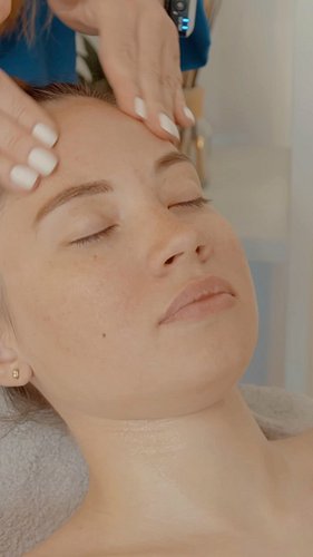 ASMR Face Massage by Barber Lady Lida to Sandra