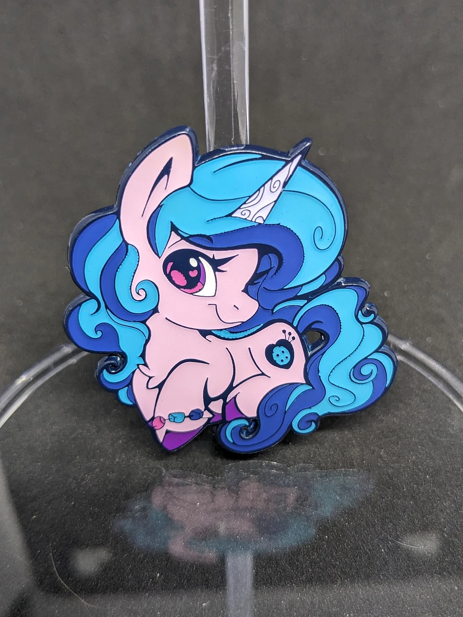 Izzy Moonbow | Dyed Enamel Pin product image (1)