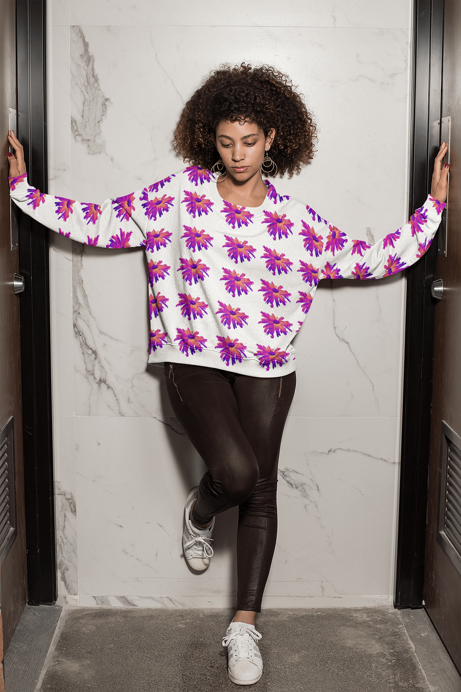 Abstract Pink Floating Daisy Flower Repeating Pattern Design Unisex Sweatshirt product image (4)