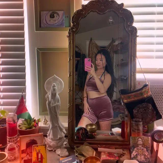 this post is very Taurus moon 10H oppose Scorpio Pluto 4H coded  🌚 🐦‍🔥💧🫀🐉✨ long lost Princess of the East has risen biaaatch  #generationalcursebreaker #astrology #channeledmessage #princess #feminineenergy 🌹 