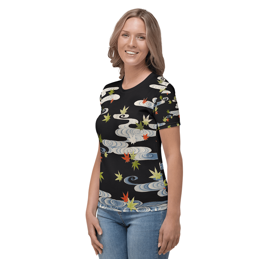 Maple Leaves. Women's Tee product image (5)