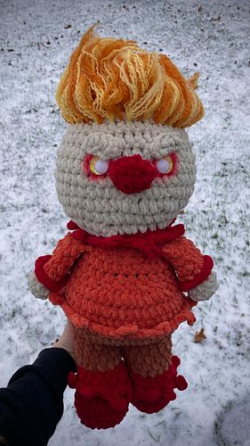 Heat Miser pattern by @twistedtalescrochet 

Pattern out now, there is also snow miser aswell 💙🤍 

Made with @bernatyarn & a ...