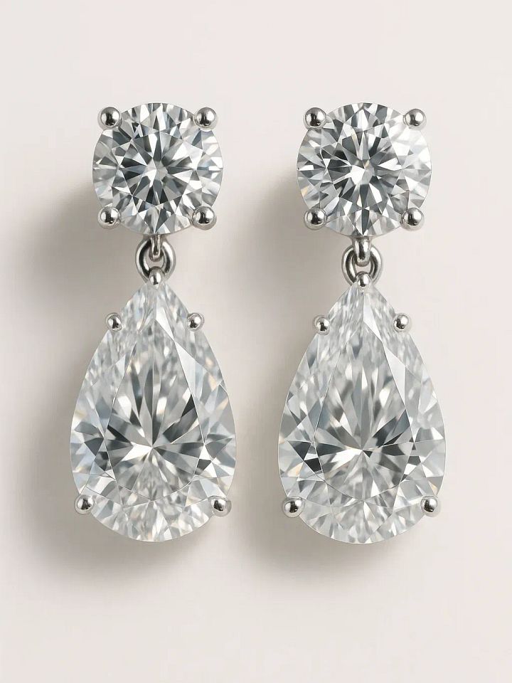 The Evelyne Earrings product image (1)
