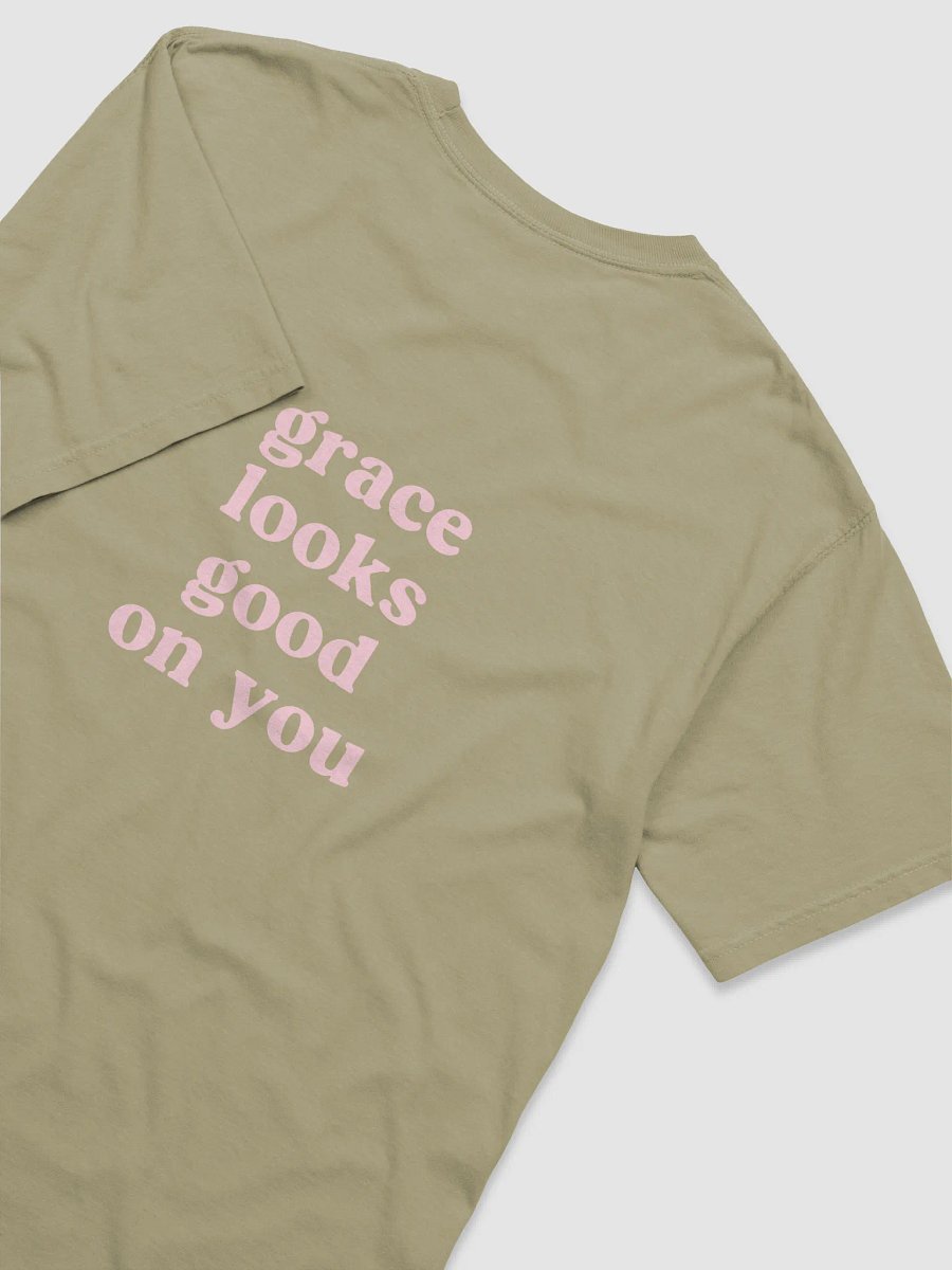the grace lounge signature t-shirt product image (8)